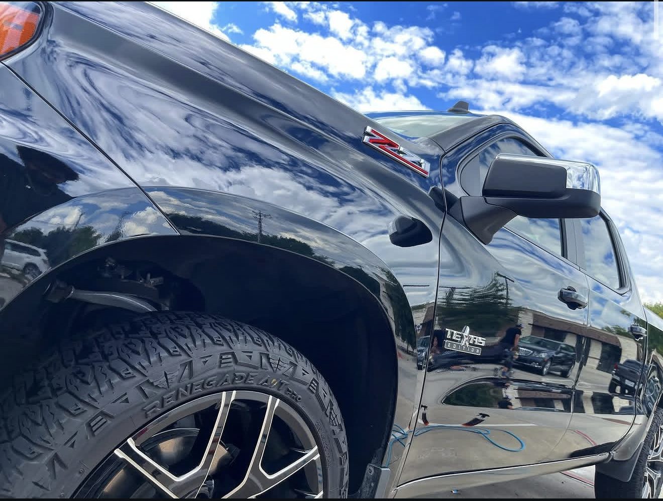 Black Chevy Z71 paint detail